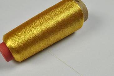 Overlock-Nähgarn - Metallic - 2700 Meter - Gold 